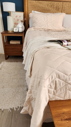COBERTOR DE VERANO REVERSIBLE TWIN LINEA HOTEL - NATURAL + 1 FUNDAS DE REGALO 50X70 - tienda online