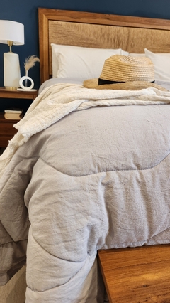 COBERTOR DE VERANO DE TUSOR REVERSIBLE 100% ALGODON QUEEN LINEA HOTEL - GRIS/OFF WHITE - comprar online