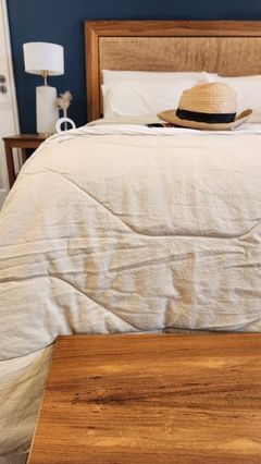 COBERTOR DE VERANO DE TUSOR REVERSIBLE 100% ALGODON KING LINEA HOTEL - NATURAL/BLANCO en internet