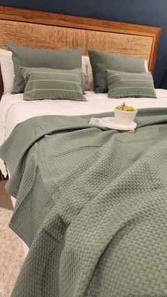 PIE DE CAMA/MANTA NIDO DE ABEJA VERDE SECO