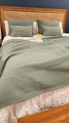 PIE DE CAMA/MANTA NIDO DE ABEJA VERDE SECO en internet
