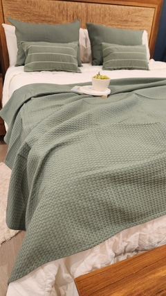 PIE DE CAMA/MANTA NIDO DE ABEJA VERDE SECO - Ay Que Amor