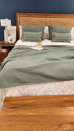 PIE DE CAMA/MANTA NIDO DE ABEJA VERDE SECO