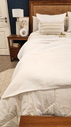 PIE DE CAMA/MANTA NIDO DE ABEJA BLANCO - comprar online