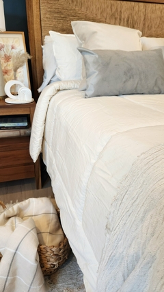 Imagen de ACOLCHADO QUEEN TUSOR 100% ALGODÓN DISEÑO HOTELERO - Natural -
