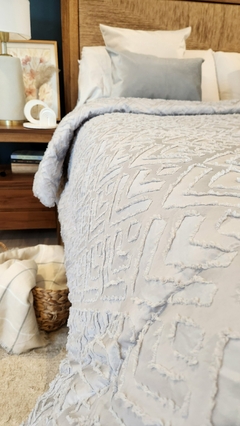 ACOLCHADO QUEEN JACQUARD DISEÑO HOTELERO - Gris- - comprar online