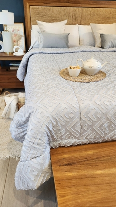 ACOLCHADO QUEEN JACQUARD DISEÑO HOTELERO - Gris- - tienda online