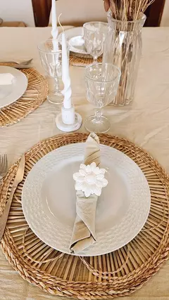PROMO Haceme la mesa! Mantel 2mx1.4 ( color a elección) + 4 servilletas + 4 servilleteros a elección en internet