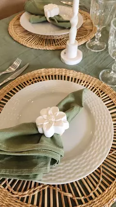 PROMO Haceme la mesa! Mantel 2mx1.4 ( color a elección) + 4 servilletas + 4 servilleteros a elección en internet