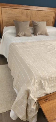 PIE DE CAMA ARENA RAYADO en internet