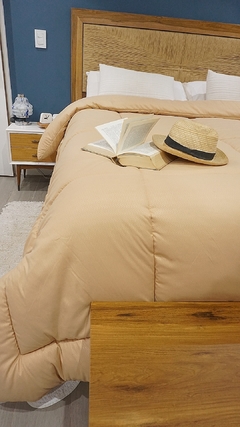 ACOLCHADO QUEEN LINEA HOTEL MOD. ESPIGAS- REVERSIBLE BEIGE