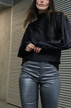PANTALON BRIGITTE PLATEADO (W25ML011PL) - LABELS CONCEPT STORE