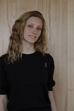 REMERA PARIS (S25DB010NE) en internet
