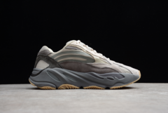 Adidas Yeezy Boost 700 V2 "Tephra" en internet