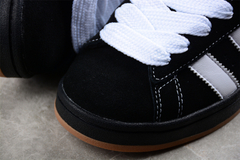 Adidas Campus 00s 'Black Gum' x Korn en internet