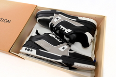 Louis Vuitton LV Trainer "Black Grey White" en internet