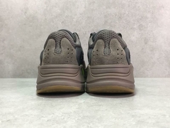 Adidas Yeezy Boost 700 “Mauve” - comprar online