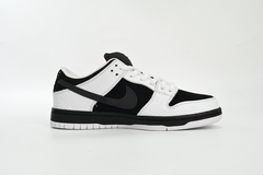 Nike Dunk Low SB x TIGHTBOOTH