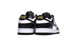 Nike Dunk Low SE 'World Champ' en internet