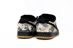 Nike Dunk Low SB 'Rammellzee' x Supreme en internet