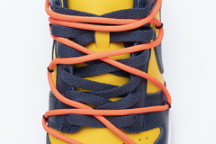 Nike Dunk Low 'University Gold' x Off-White en internet
