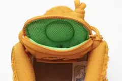 STOCK - Nike Dunk Low SB 'Orange Bear' x Grateful Dead - Goodex