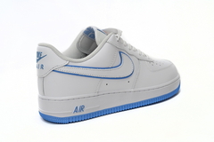 Nike Air Force 1 '07 Low "White University Blue Sole" en internet