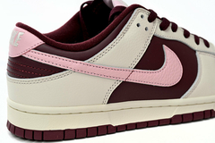 Nike Dunk Low Premium 'Valentine's Day' en internet