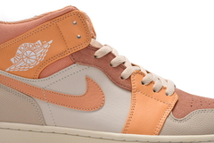Wmns Air Jordan 1 Mid 'Apricot' - comprar online