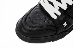 Louis Vuitton Trainer "Black Embossed Monogram" - Goodex