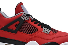 Air Jordan 4 Retro 'Toro Bravo' en internet