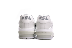 Louis Vuitton Trainer "White Signature" en internet