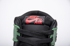 Air Jordan 1 Retro High OG 'Pine Green 2.0' en internet
