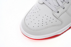 Imagen de Nike Dunk Low 'Vast Grey Varsity Red'