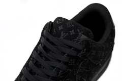 Imagen de Nike Air Force 1 All Black x Louis Vuitton