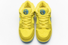 Imagen de STOCK - Nike Dunk Low SB 'Yellow Bear' x Grateful Dead