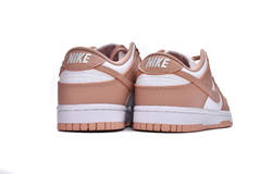 Nike Dunk Low 'Rose Whisper' en internet
