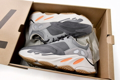 Adidas Yeezy Boost 700 'Magnet' - comprar online
