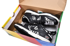 Nike Dunk Low SB 'Little Debbie’s Zebra Cakes' x Quartersnacks - comprar online