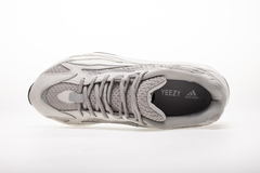 Adidas Yeezy Boost 700 V2 "Static" - tienda online