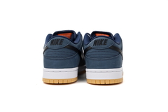 Imagen de Nike SB Dunk Low "Navy Black Gum"