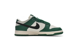 STOCK - Nike Dunk Low SE 'Lottery Pack - Malachite' - comprar online