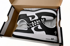 Air Force 1 Low 'Blackout' x Terror Squad en internet