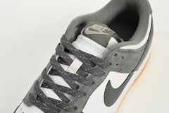 Imagen de Nike Dunk Low "Smoke Grey Gum 3M Swoosh"
