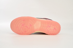 Imagen de Nike Dunk Low LX 'Barbie'