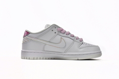 Nike Dunk Low SB 'Be True' en internet
