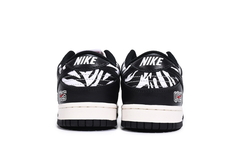 Nike Dunk Low SB 'Little Debbie’s Zebra Cakes' x Quartersnacks en internet