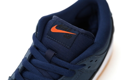 Nike SB Dunk Low "Navy Black Gum" en internet