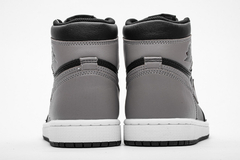 Air Jordan 1 Retro High OG 'Shadow' en internet