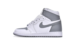 Air Jordan 1 Retro High OG 'Stealth'